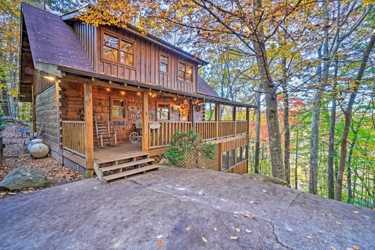 Grin N Bear It Cabin With Hot Tub And Fire Pit! Піджен-Фордж Екстер'єр фото